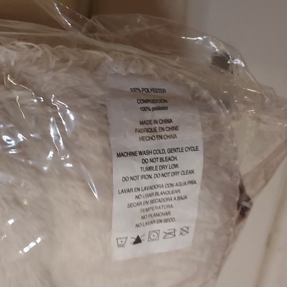 Pendleton Rob Roy Plaid Faux Fur Throw - Picture 6 of 9